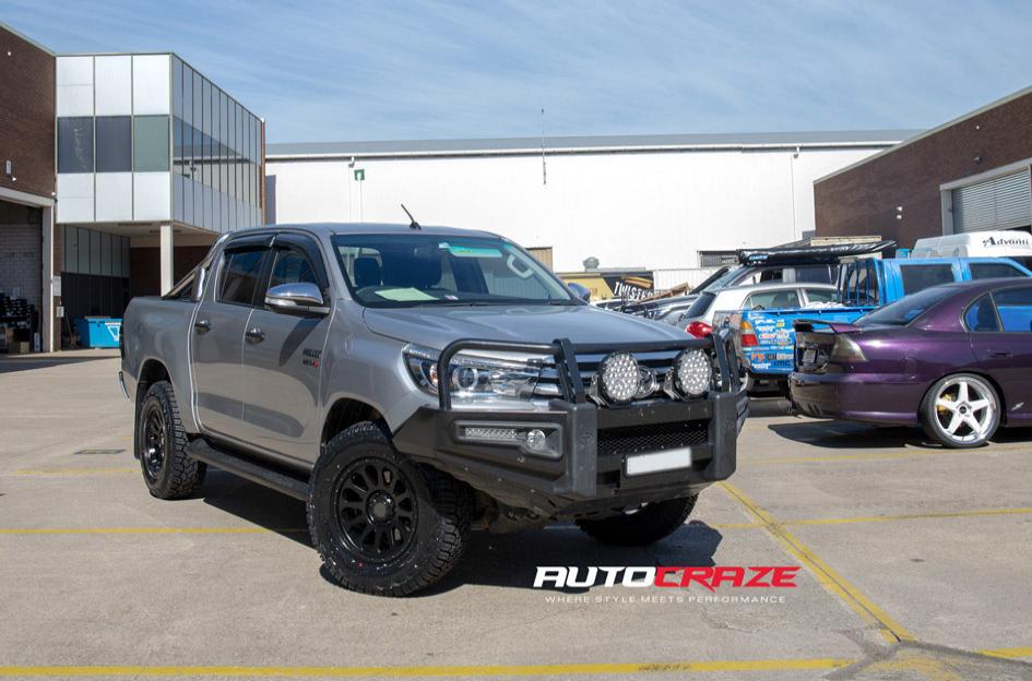 TOYOTA HILUX N80 4WD VICTIM MATTE BLACK